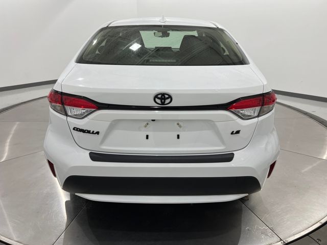 2022 Toyota Corolla LE photo 4