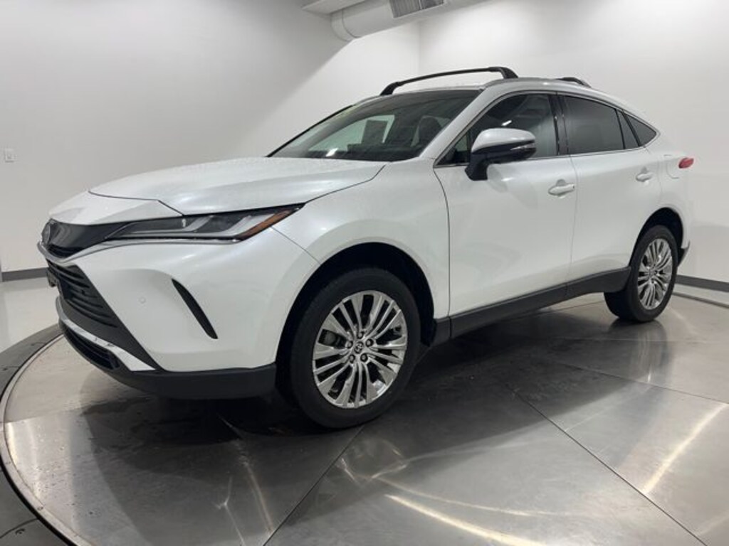 Used 2024 Toyota Venza XLE SUV