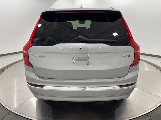 2023 Volvo XC90 B5 AWD Plus photo 4