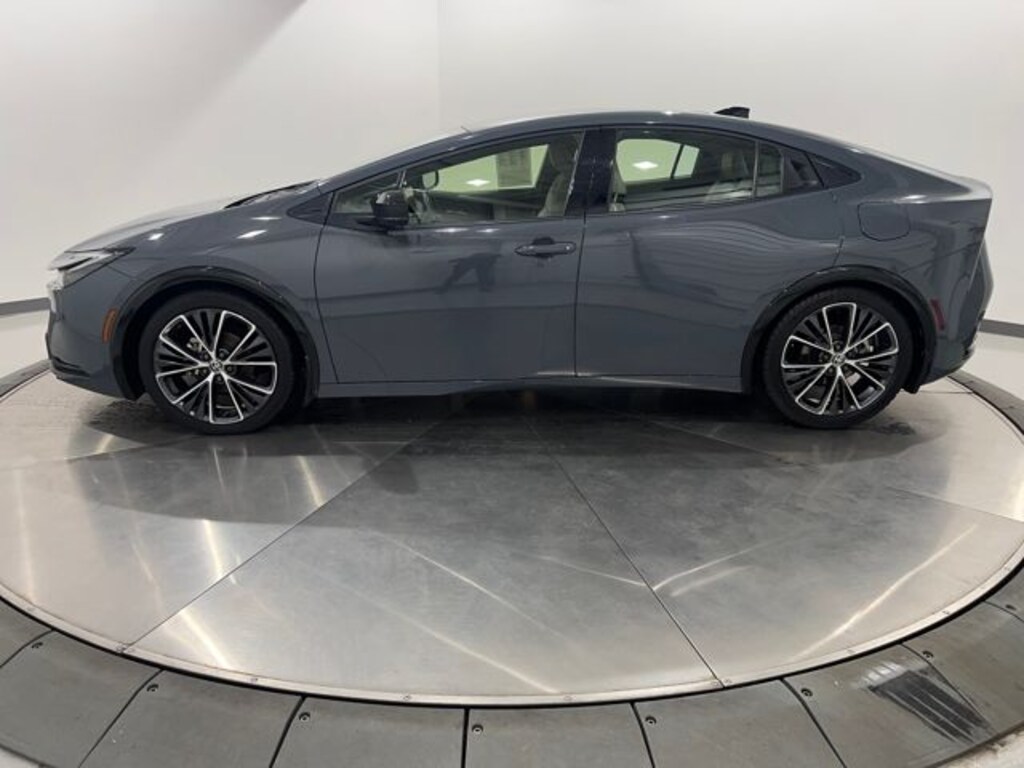 Used 2023 Toyota Prius XLE Hatchback