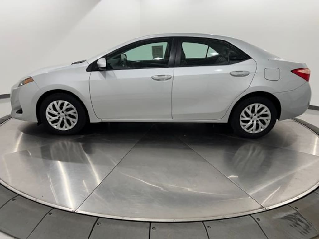 Used 2019 Toyota Corolla LE Sedan