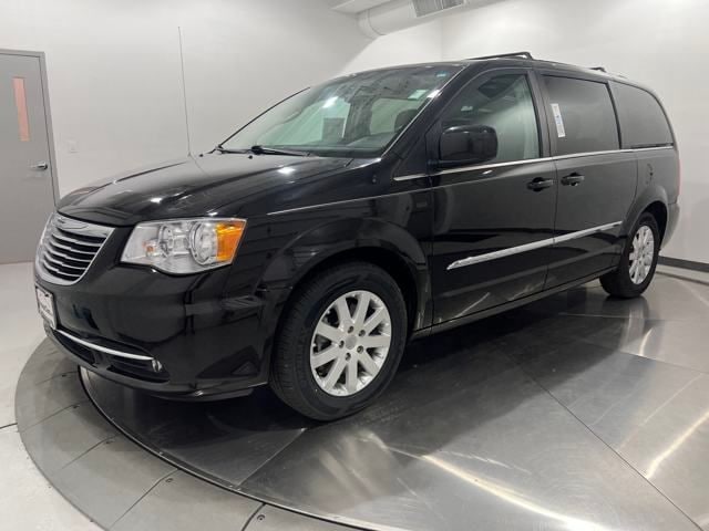 2015 Chrysler Town & Country Touring Van