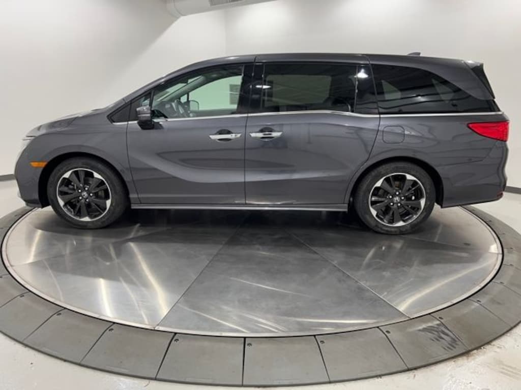 Used 2024 Honda Odyssey Elite Van