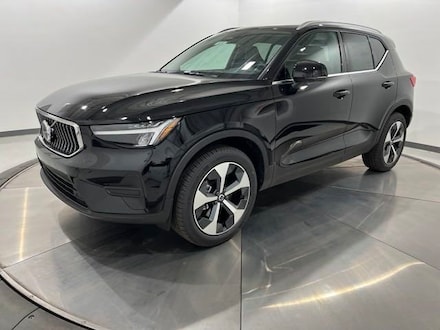 2025 Volvo XC40 B5 Core Bright Theme SUV