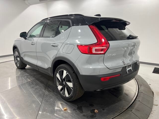 2024 Volvo XC40 Recharge Twin Core photo 3