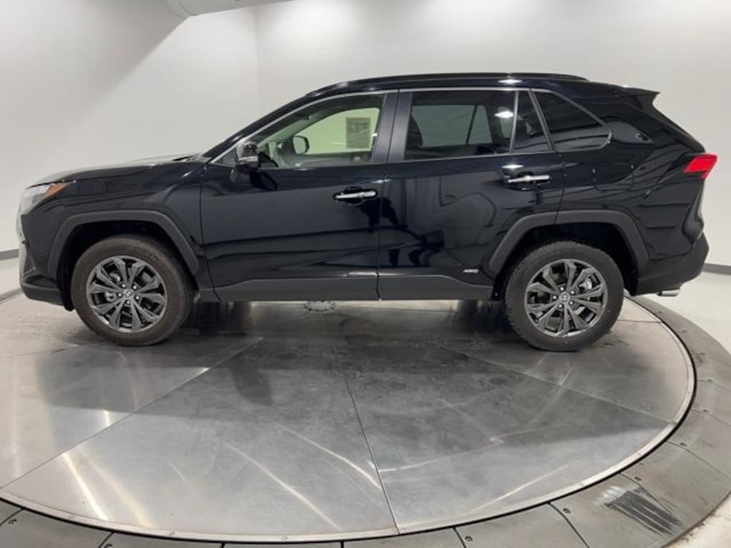 Used 2025 Toyota RAV4 Hybrid Limited SUV