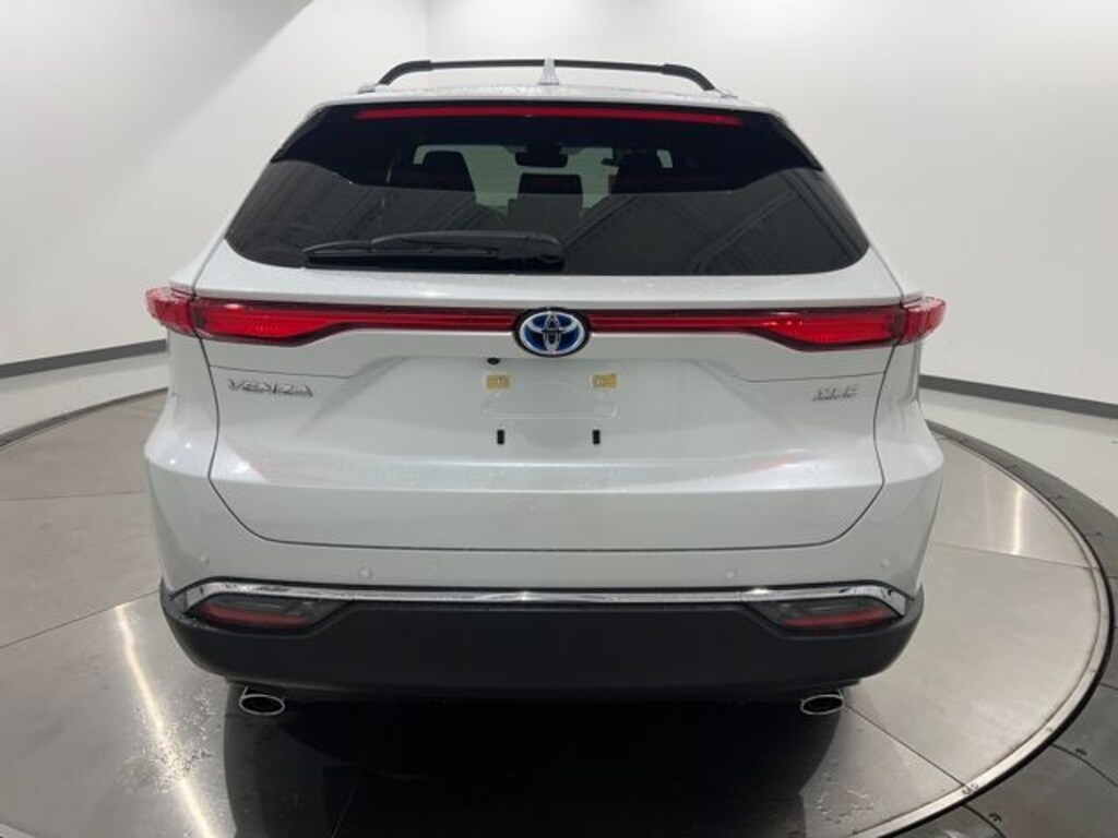 Used 2024 Toyota Venza XLE SUV