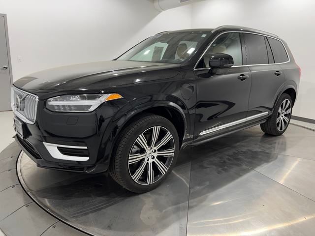 2024 Volvo XC90 plug-in hybrid T8 Ultimate Bright 7-Seater