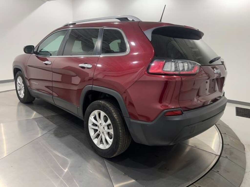 Used 2019 Jeep Cherokee Latitude FWD SUV
