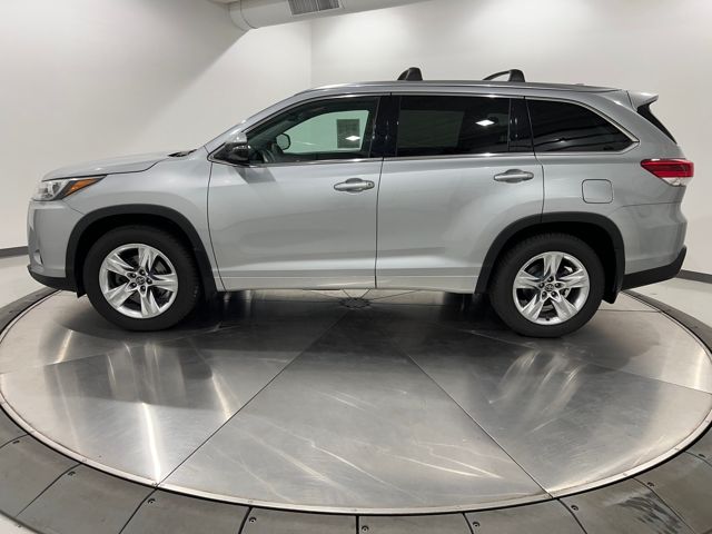 2018 Toyota Highlander Limited photo 2