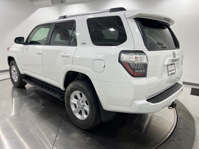 2020 Toyota 4Runner SR5 photo 3
