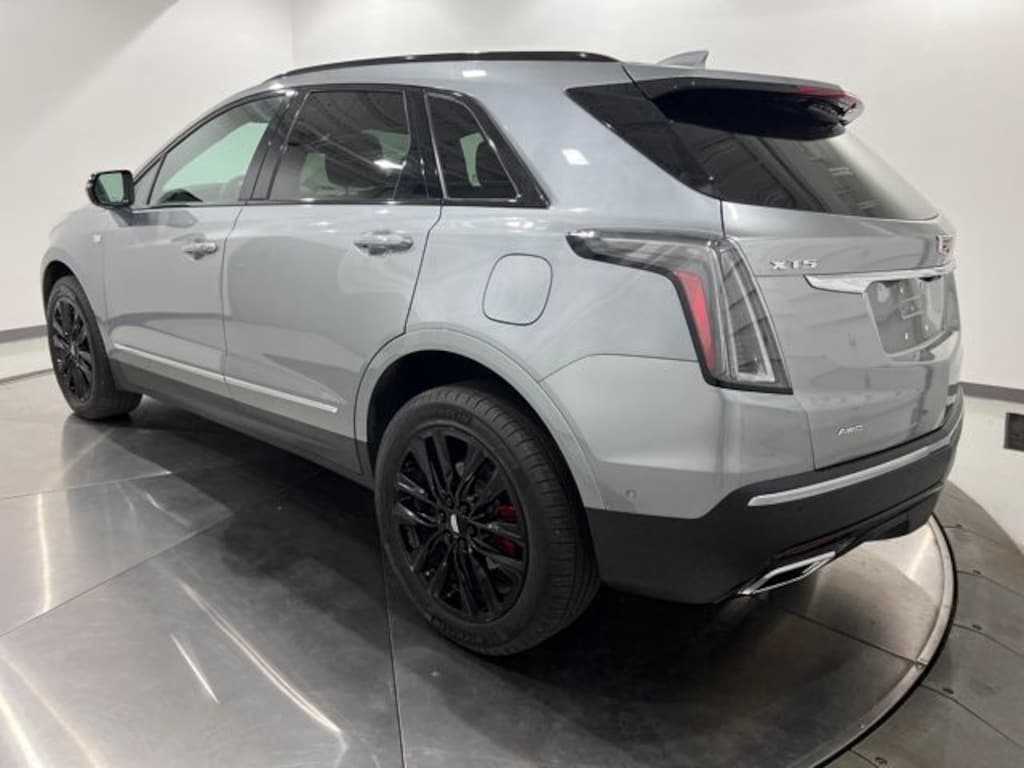 Used 2023 CADILLAC XT5 Sport SUV