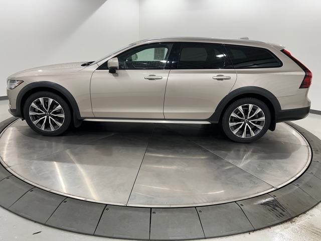 Certified 2023 Volvo V90 Cross Country Plus with VIN YV4062NZ3P1161199 for sale in Hagerstown, MD