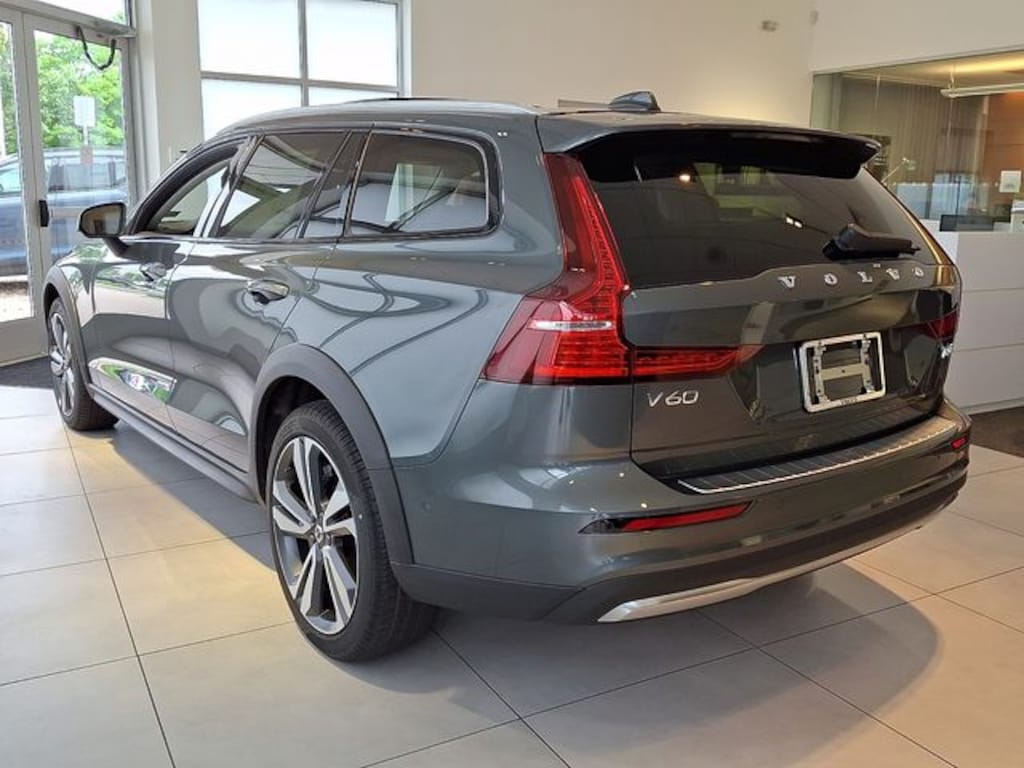 New 2026 Volvo V60 Cross Country B5 Plus Wagon