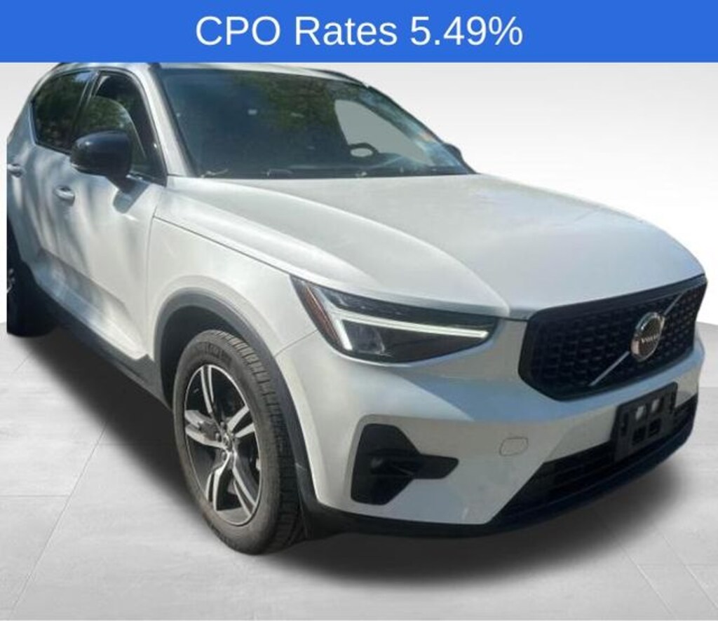 Used 2023 Volvo XC40 B5 Plus Dark Theme SUV