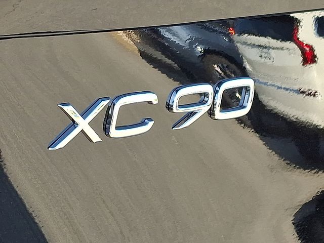 2026 Volvo XC90 Plus - Photo 18