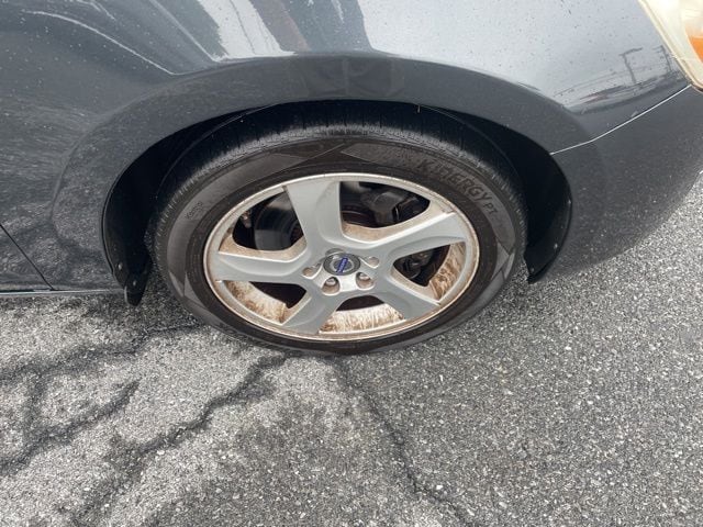 Used 2013 Volvo S60 T5 with VIN YV1612FS0D1208658 for sale in East Petersburg, PA