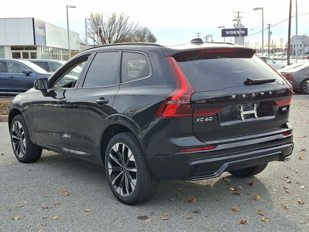 New 2026 Volvo XC60 B5 Plus SUV