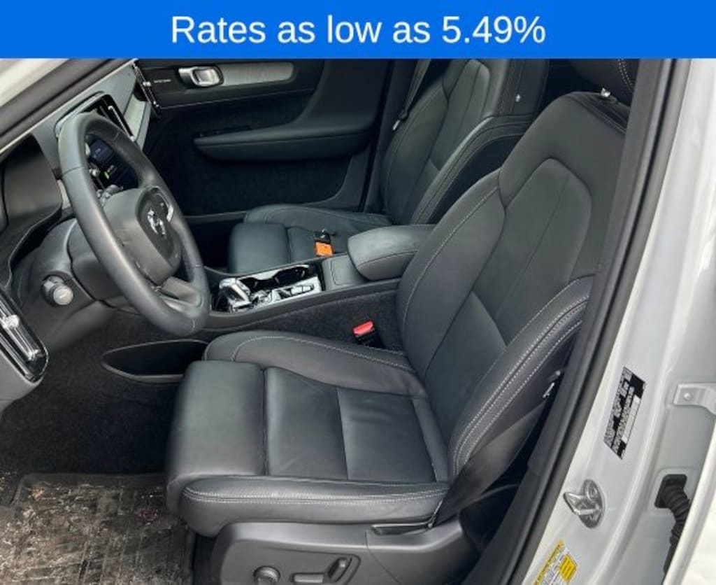 Certified 2024 Volvo XC40 B5 Plus Dark Theme SUV