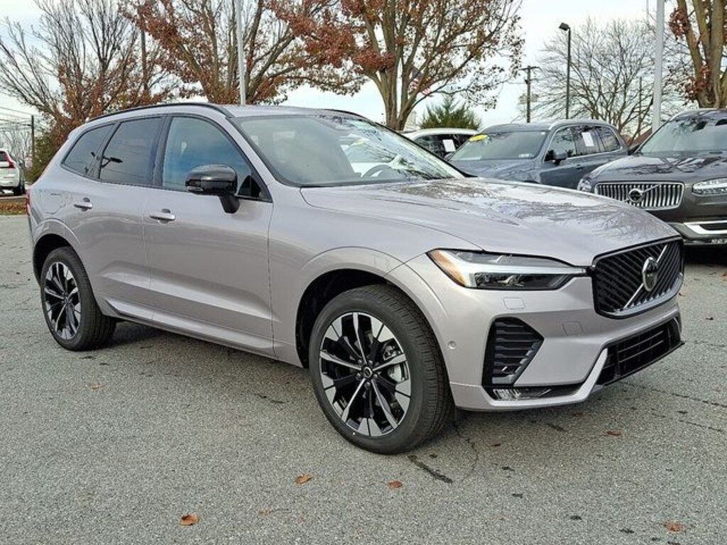 New 2026 Volvo XC60 B5 Plus SUV
