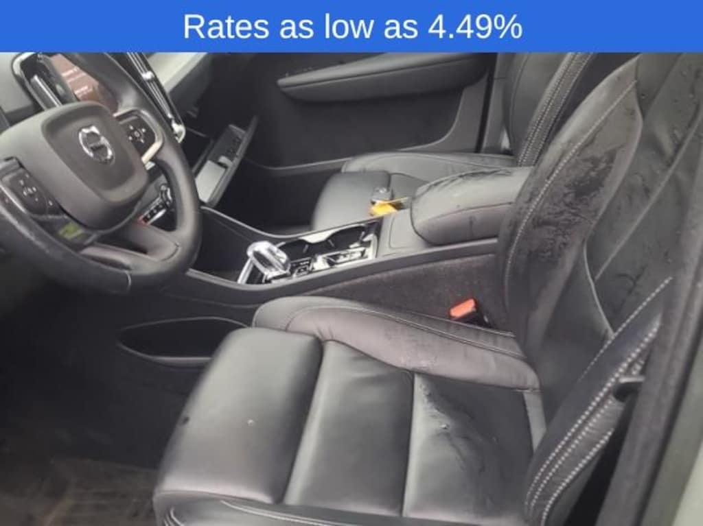 Certified 2023 Volvo XC40 B5 Plus Dark Theme SUV