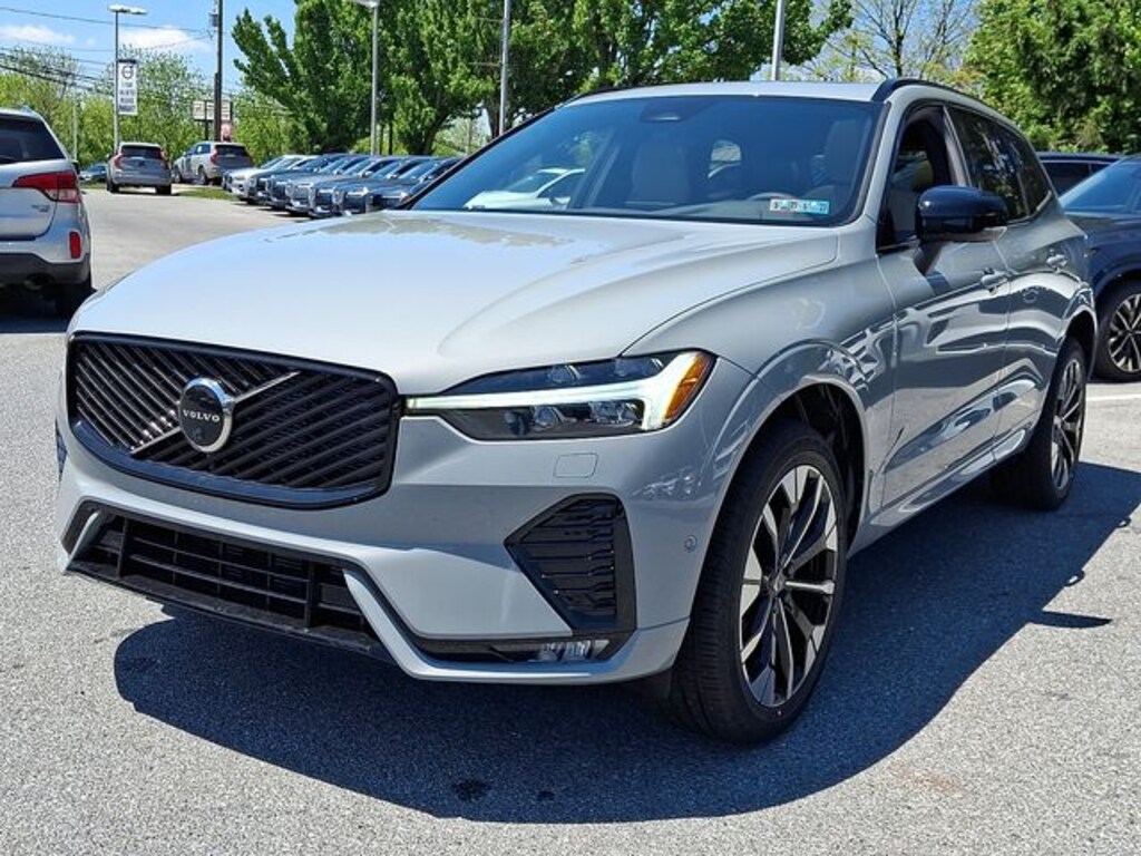 New 2026 Volvo XC60 B5 Plus SUV