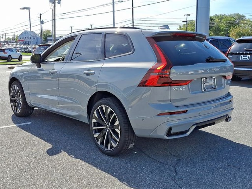New 2026 Volvo XC60 B5 Ultra SUV