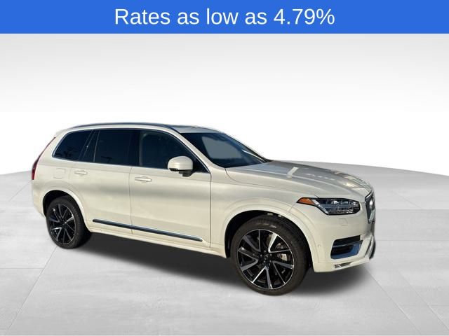 2024 Volvo XC90 Plus's photo