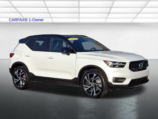 2021 Volvo XC40 R-Design