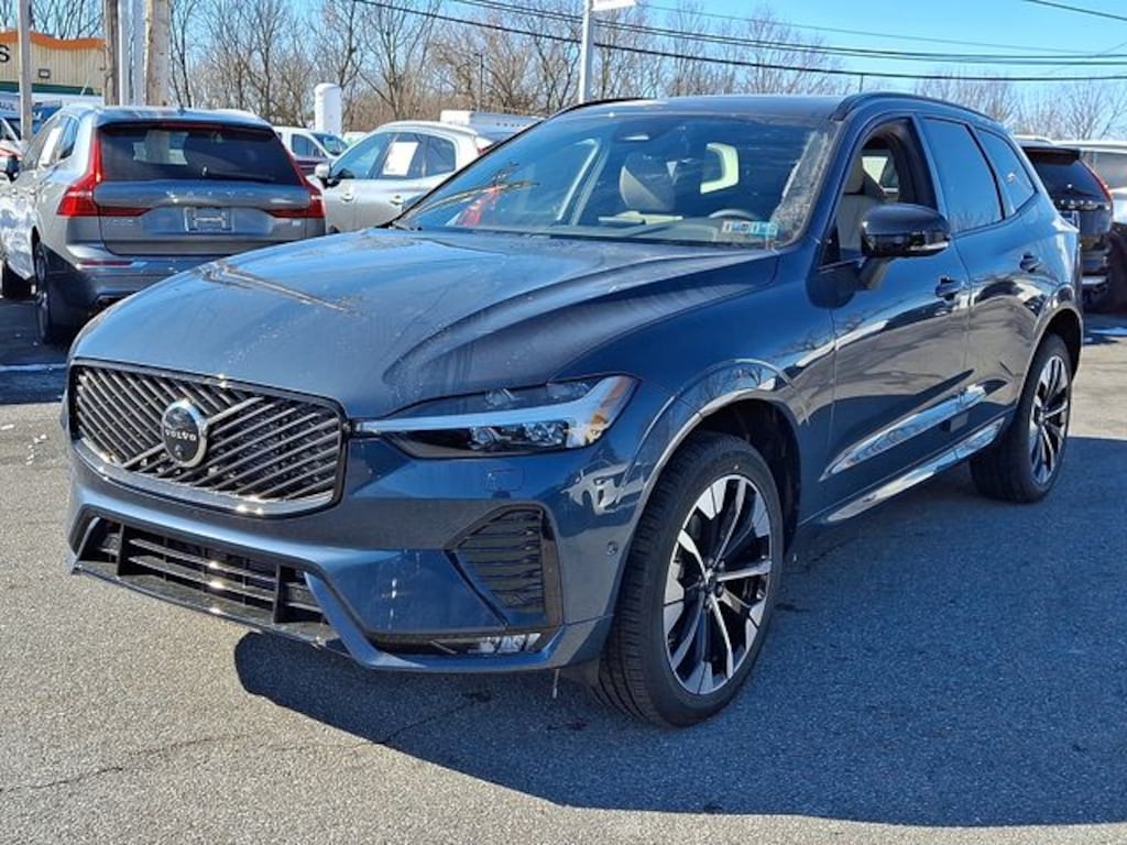 New 2026 Volvo XC60 B5 Plus SUV