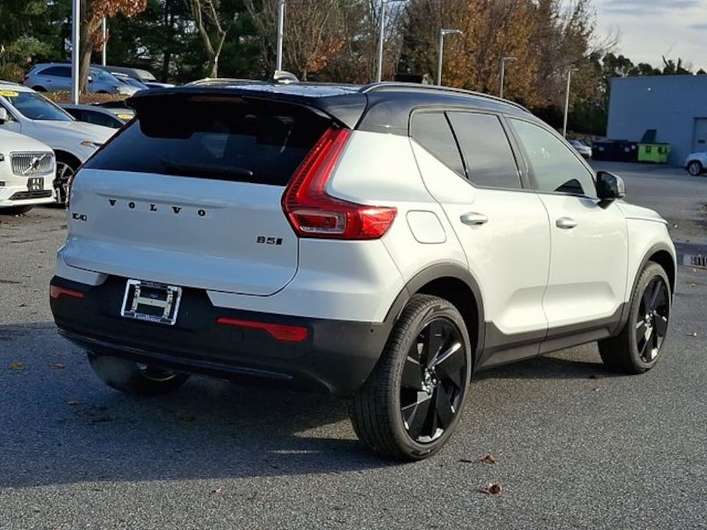 New 2026 Volvo XC40 B5 Ultra Black Edition SUV