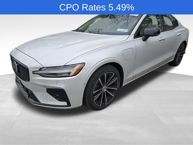 2025 Volvo S60's photo