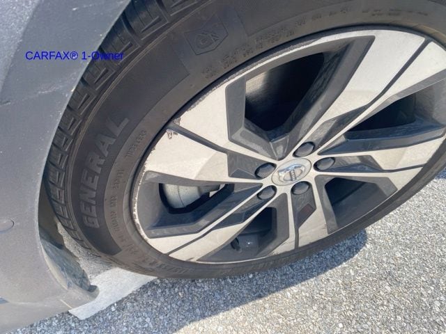 YV4102WK0M1077604