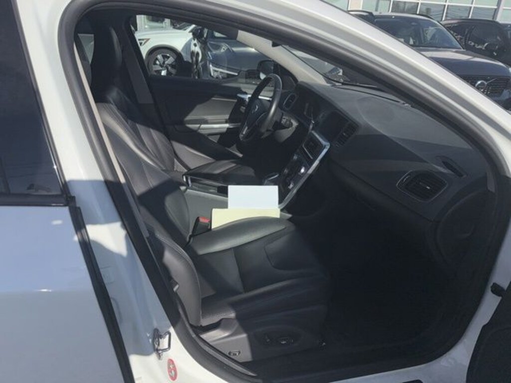 Used 2017 Volvo V60 Cross Country T5 Wagon