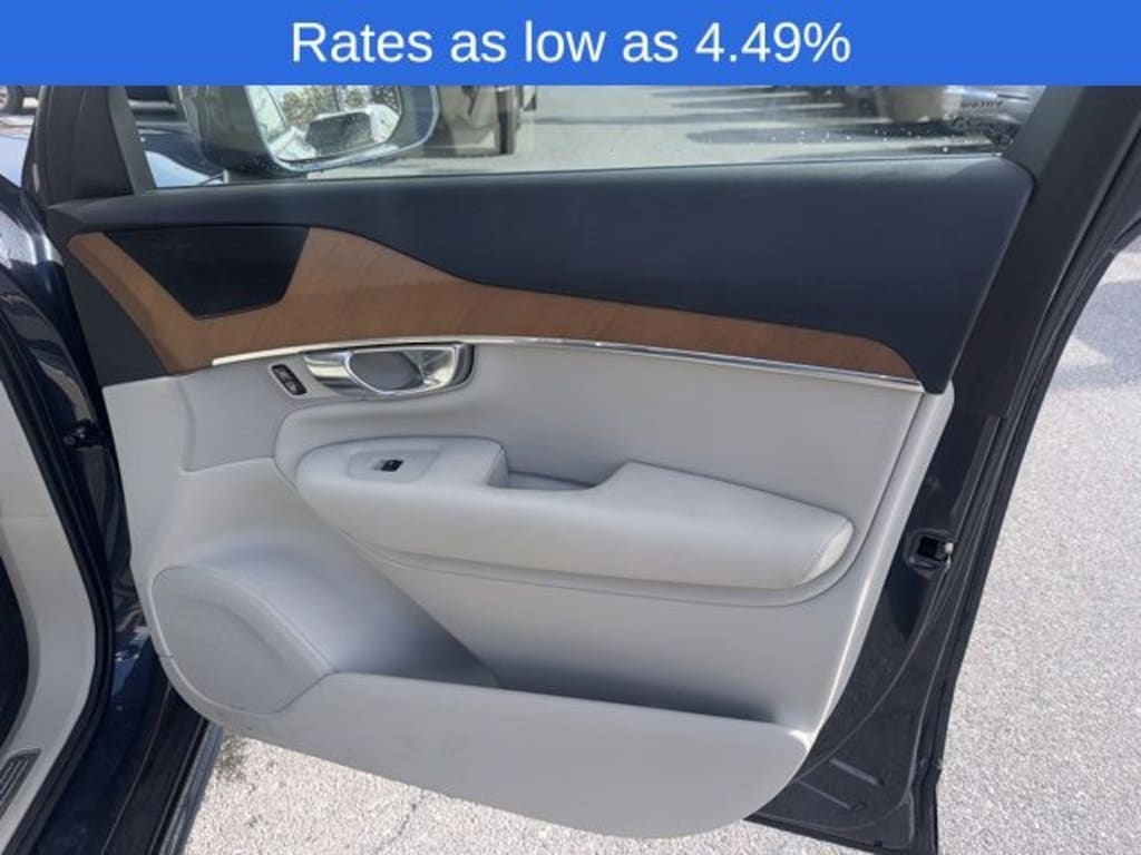 Certified 2022 Volvo XC90 T6 Momentum SUV