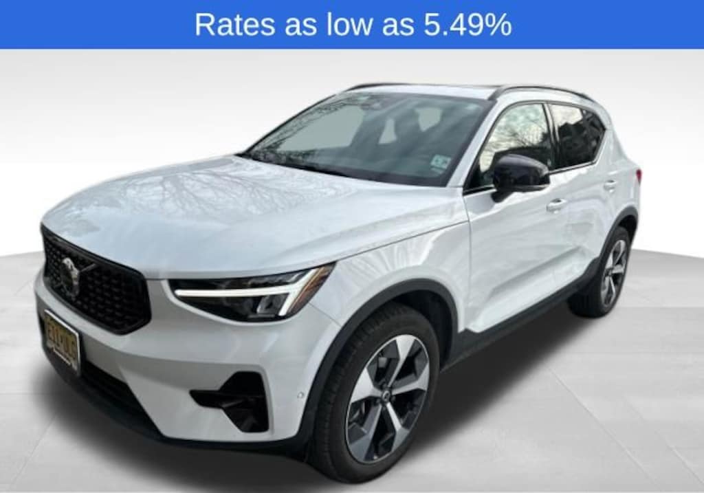 Certified 2024 Volvo XC40 B5 Plus Dark Theme SUV