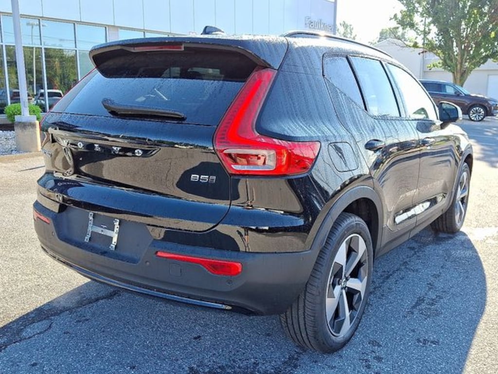 Used 2026 Volvo XC40 B5 Plus SUV