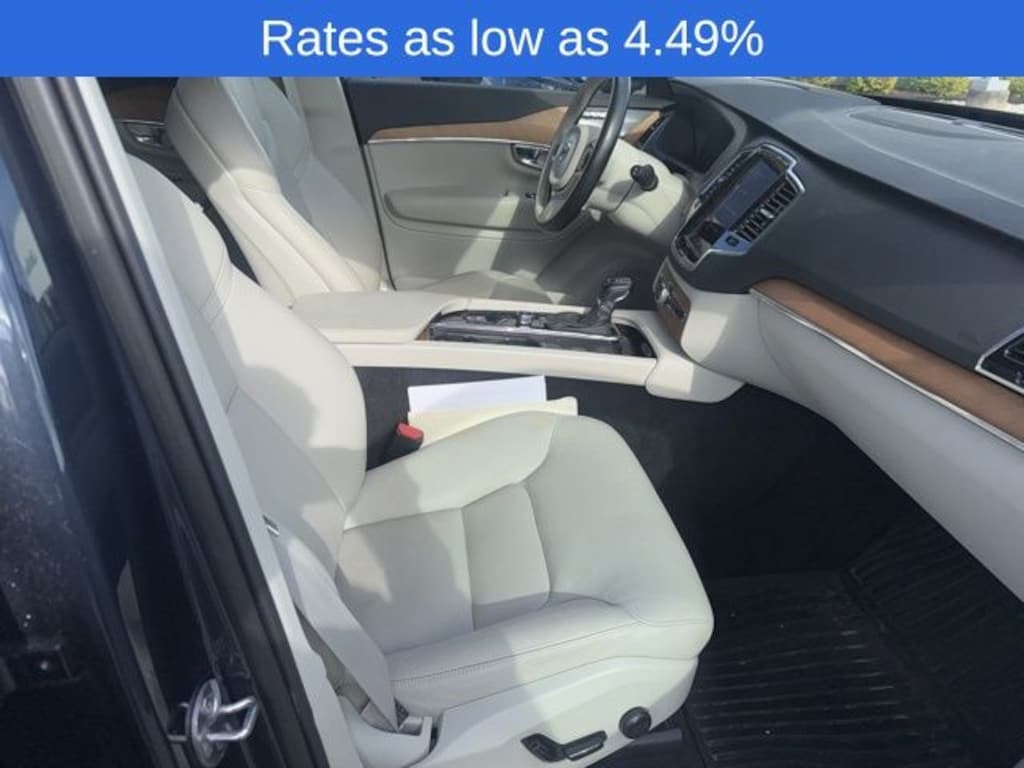 Certified 2022 Volvo XC90 T6 Momentum SUV