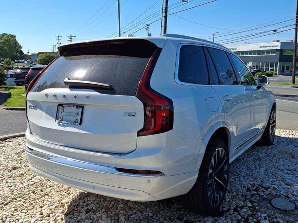 New 2026 Volvo XC90 plug-in hybrid T8 Plus 7-Seater SUV