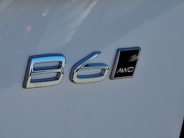 2026 Volvo XC90 Plus - Photo 16
