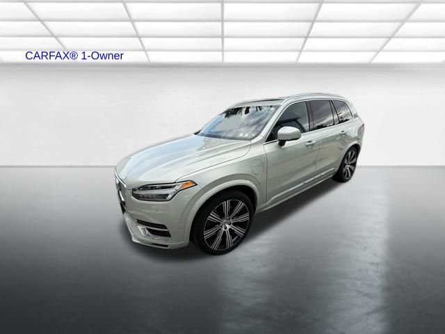 2022 Volvo XC90 T8 Recharge Inscription 6 Pas PHEV AWD's photo