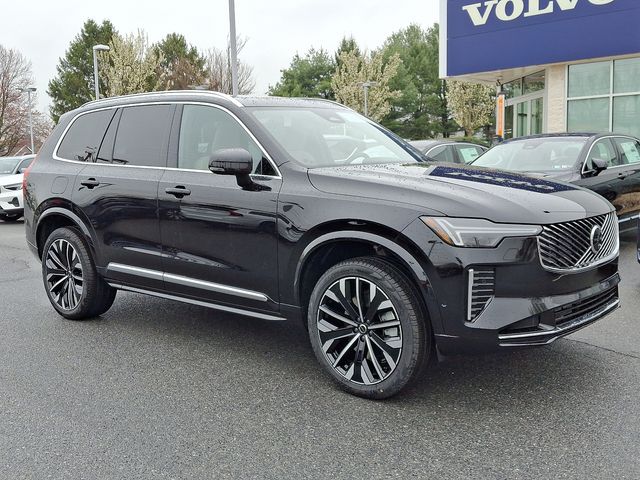 2025 Volvo XC90 Plus's photo