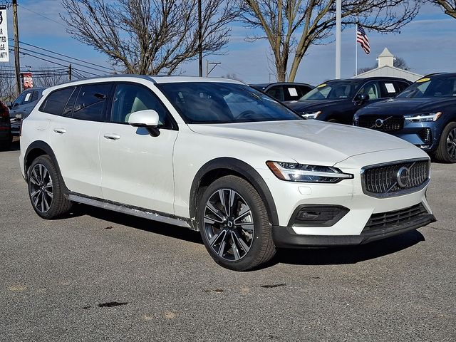 2026 Volvo V60 Cross Country Wagon 