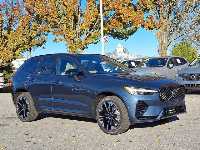 2026 Volvo XC60 Plus's photo