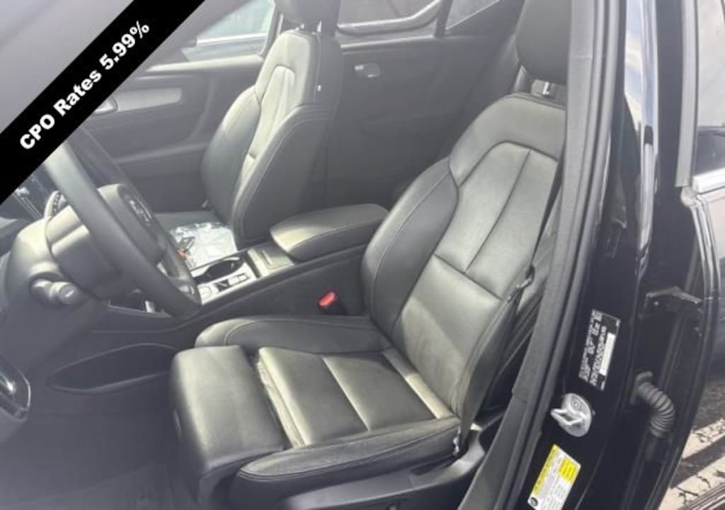 Used 2024 Volvo XC40 B5 Plus Bright Theme SUV