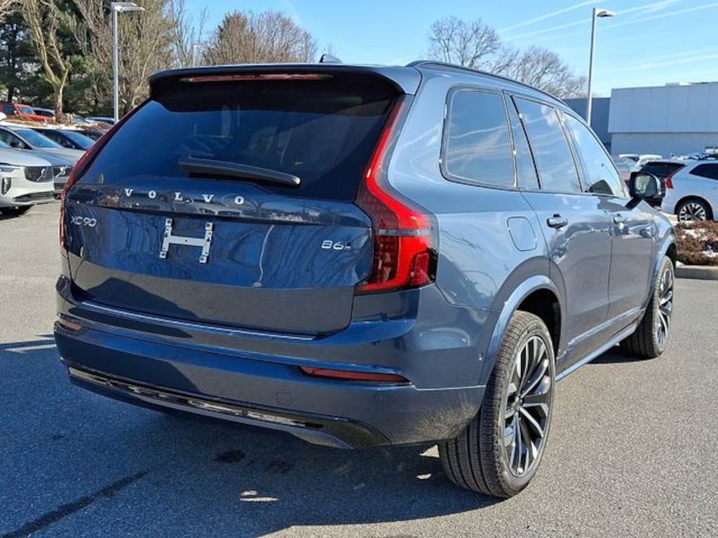 New 2026 Volvo XC90 B6 Ultra Dark Theme 7-Seater SUV