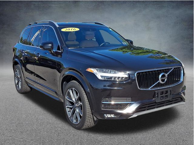 2016 Volvo XC90 Momentum