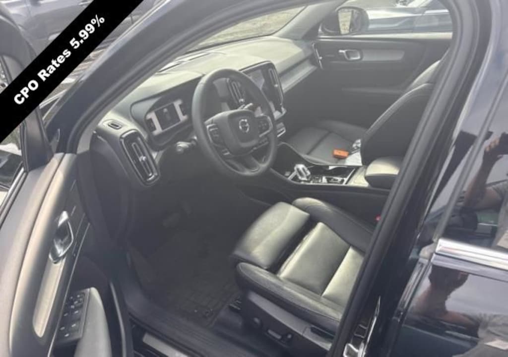 Used 2024 Volvo XC40 B5 Plus Bright Theme SUV