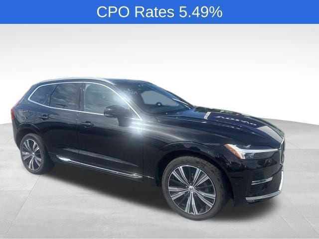 2023 Volvo XC60 B5 Plus Bright Theme AWD's photo