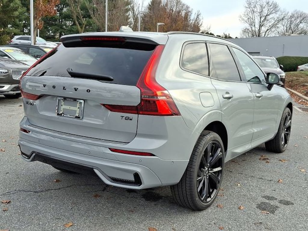 New 2026 Volvo XC60 plug-in hybrid T8 Ultra Black Edition SUV